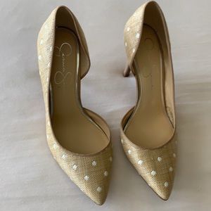 Jessica Simpson pumps